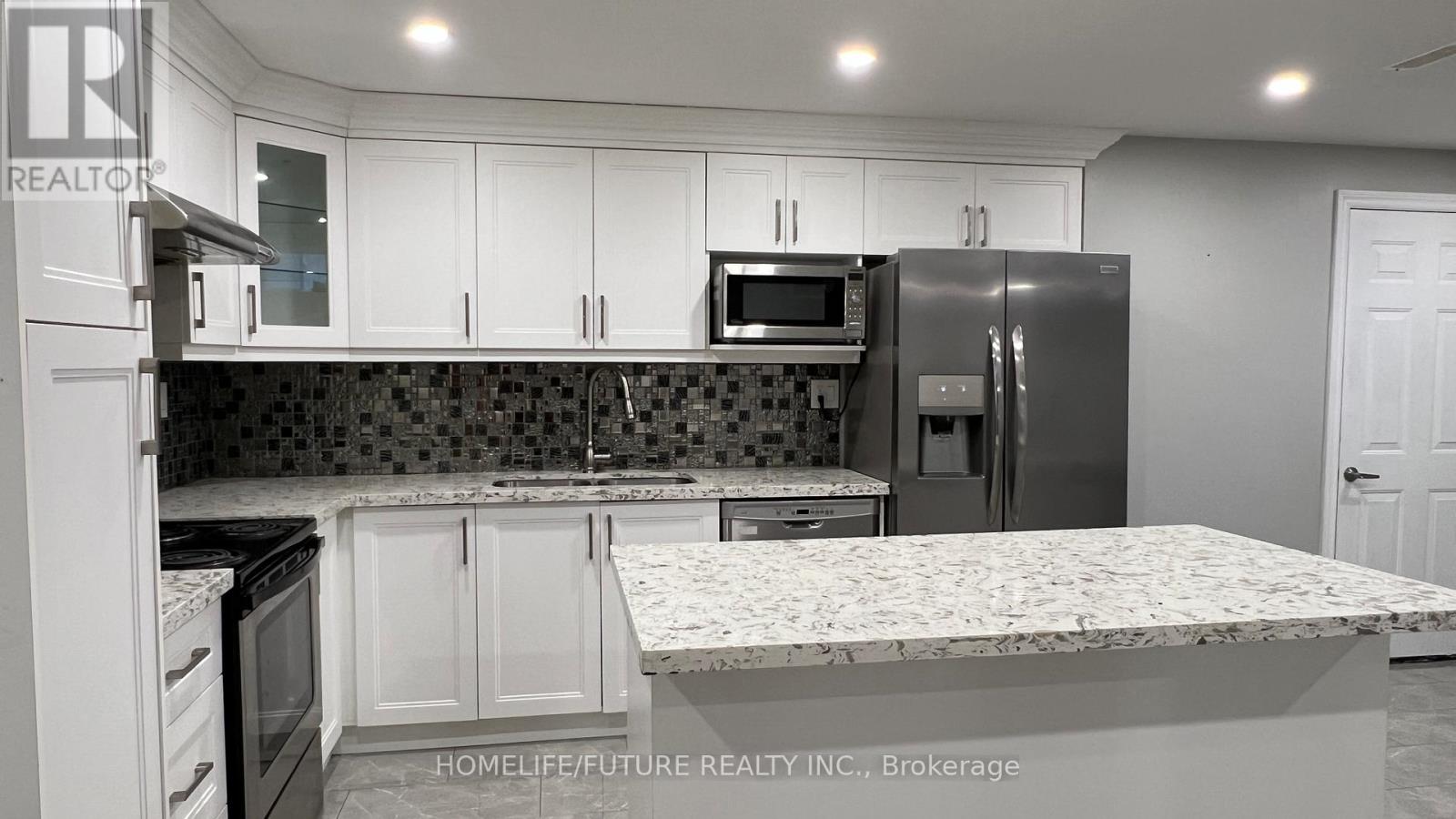 Bsmt - 30 Ashcreek Drive, Brampton, Ontario  L6Y 3A7 - Photo 6 - W12470250