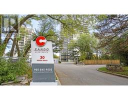 1705 - 30 SPEERS ROAD, Oakville, Ontario