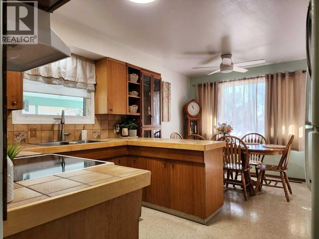 2413 9 Avenue N, Lethbridge, Alberta  T1H 1J4 - Photo 10 - A2265304