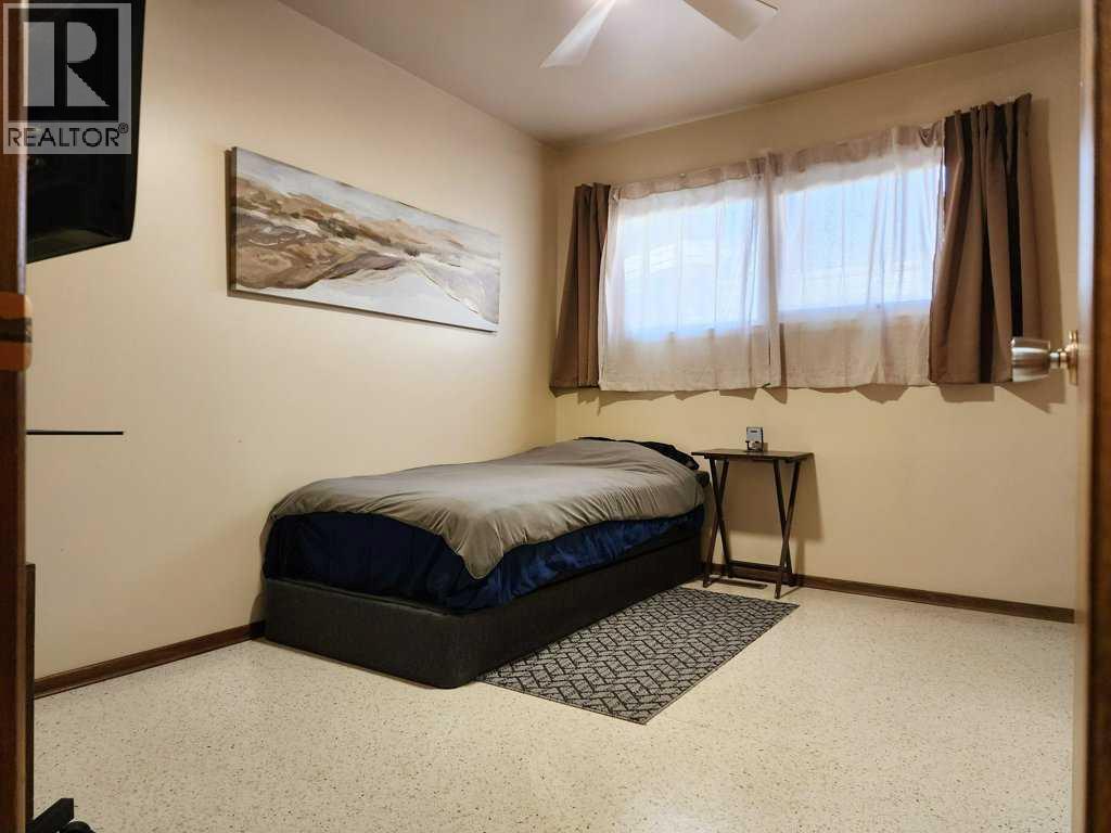 2413 9 Avenue N, Lethbridge, Alberta  T1H 1J4 - Photo 11 - A2265304