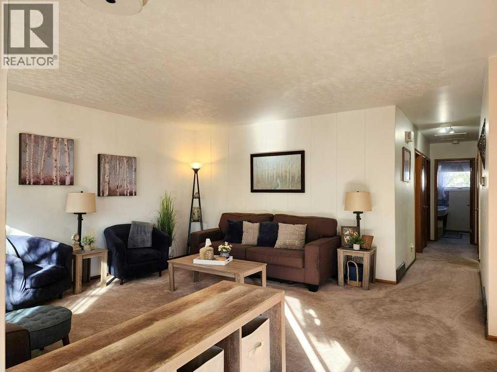 2413 9 Avenue N, Lethbridge, Alberta  T1H 1J4 - Photo 4 - A2265304