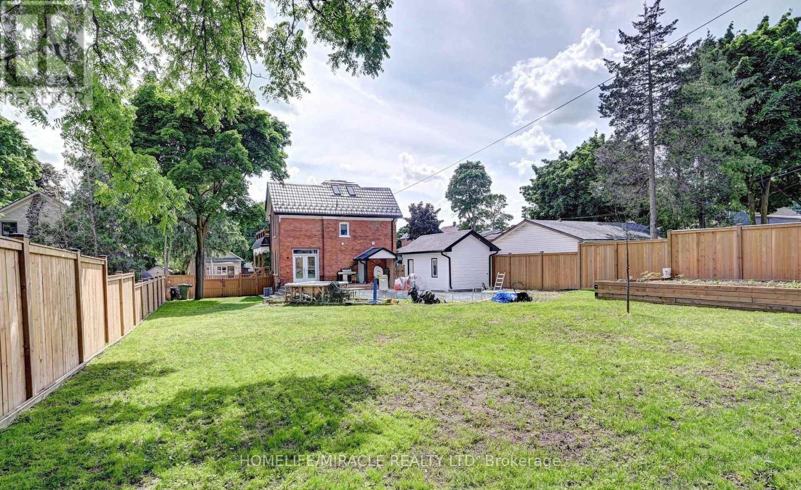831 Hamilton Street, Cambridge, Ontario  N3H 3E7 - Photo 39 - X12470260