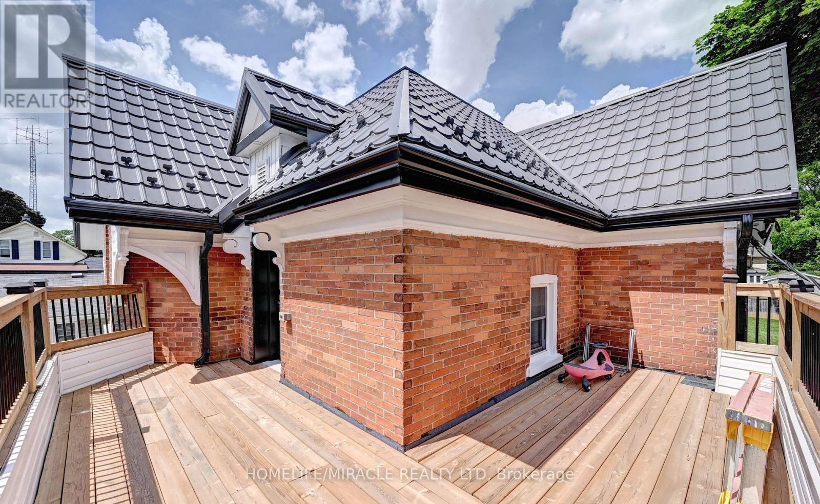 831 Hamilton Street, Cambridge, Ontario  N3H 3E7 - Photo 40 - X12470260