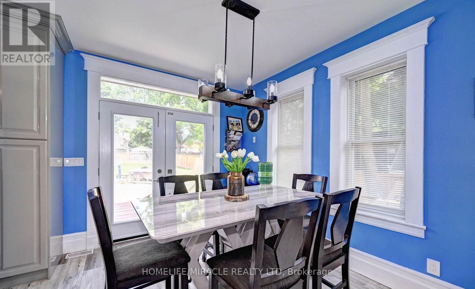 831 Hamilton Street, Cambridge, Ontario  N3H 3E7 - Photo 5 - X12470260
