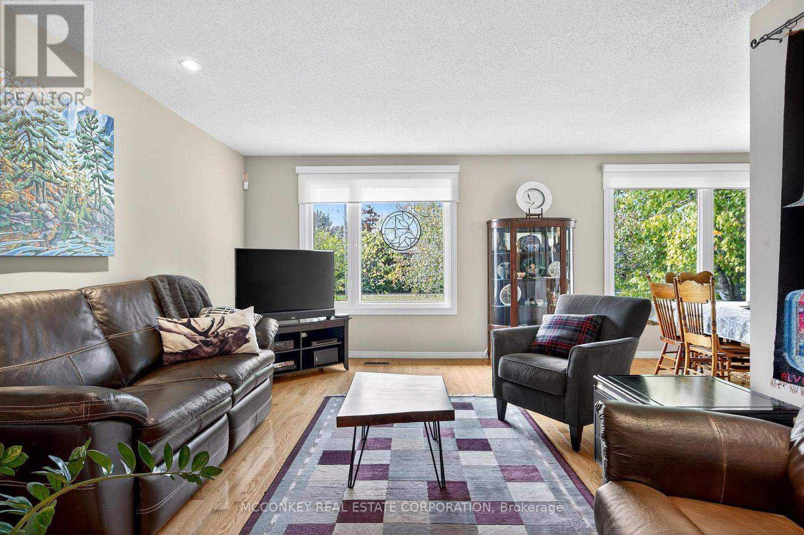 1216 Hilliard Street, Peterborough, Ontario  K9H 7H9 - Photo 7 - X12465586