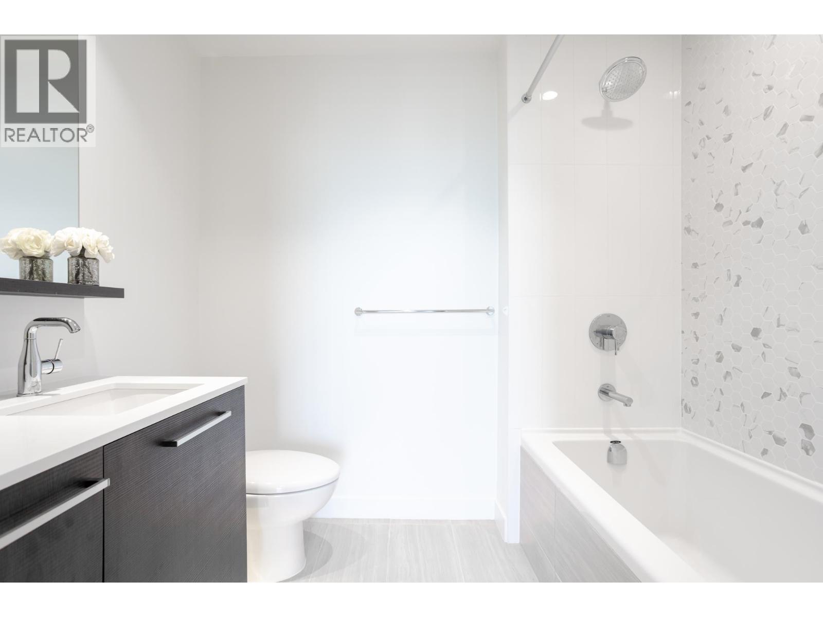 567 Clarke Road, Coquitlam, British Columbia  V3J 0K7 - Photo 10 - R3059762