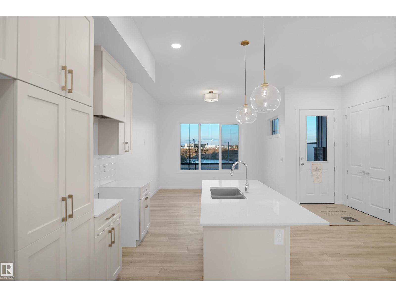 7505 Observer Ln Nw, Edmonton, Alberta  T5G 2S5 - Photo 11 - E4447347