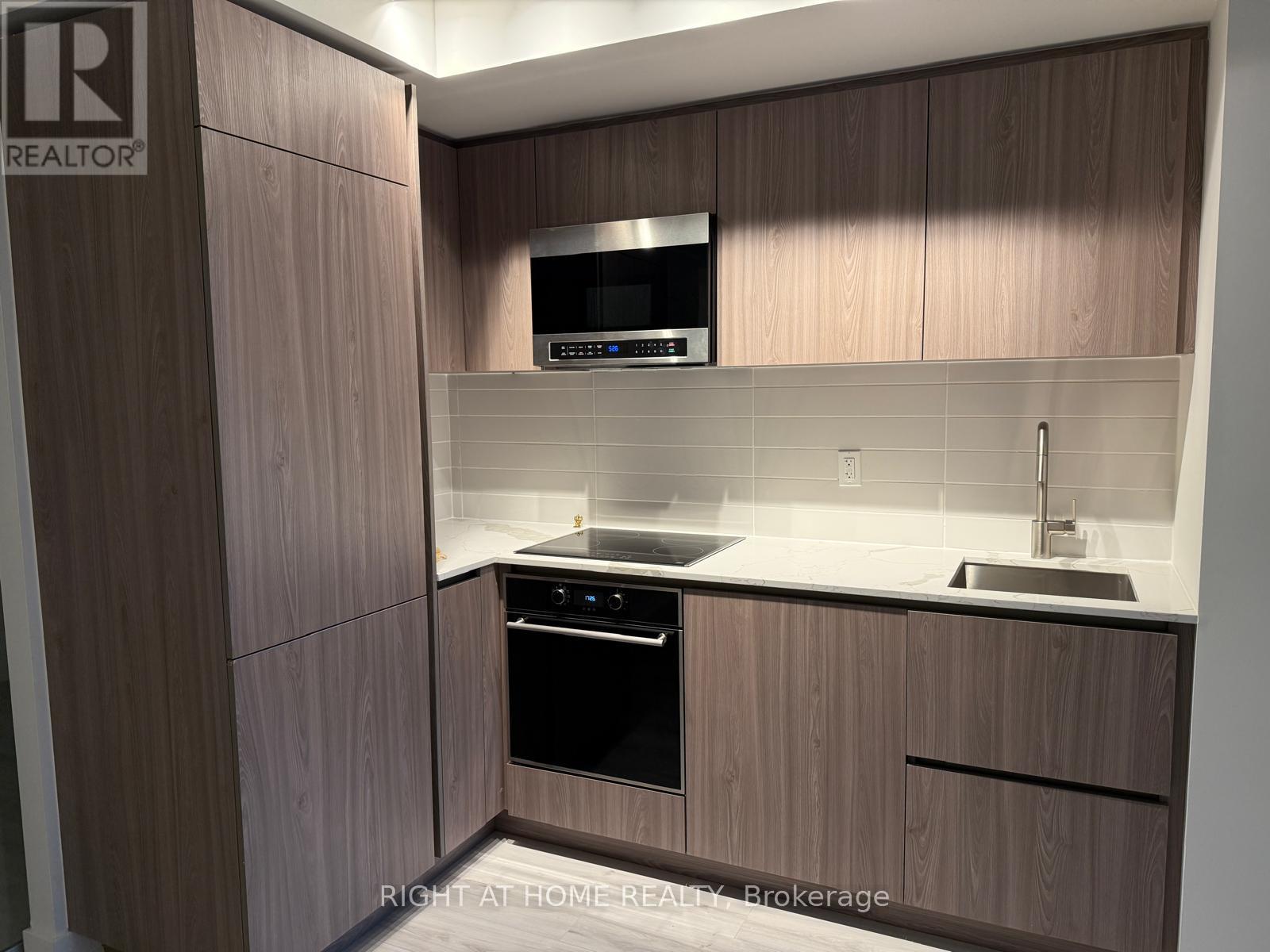 513S - 110 BROADWAY AVENUE, Toronto, Ontario