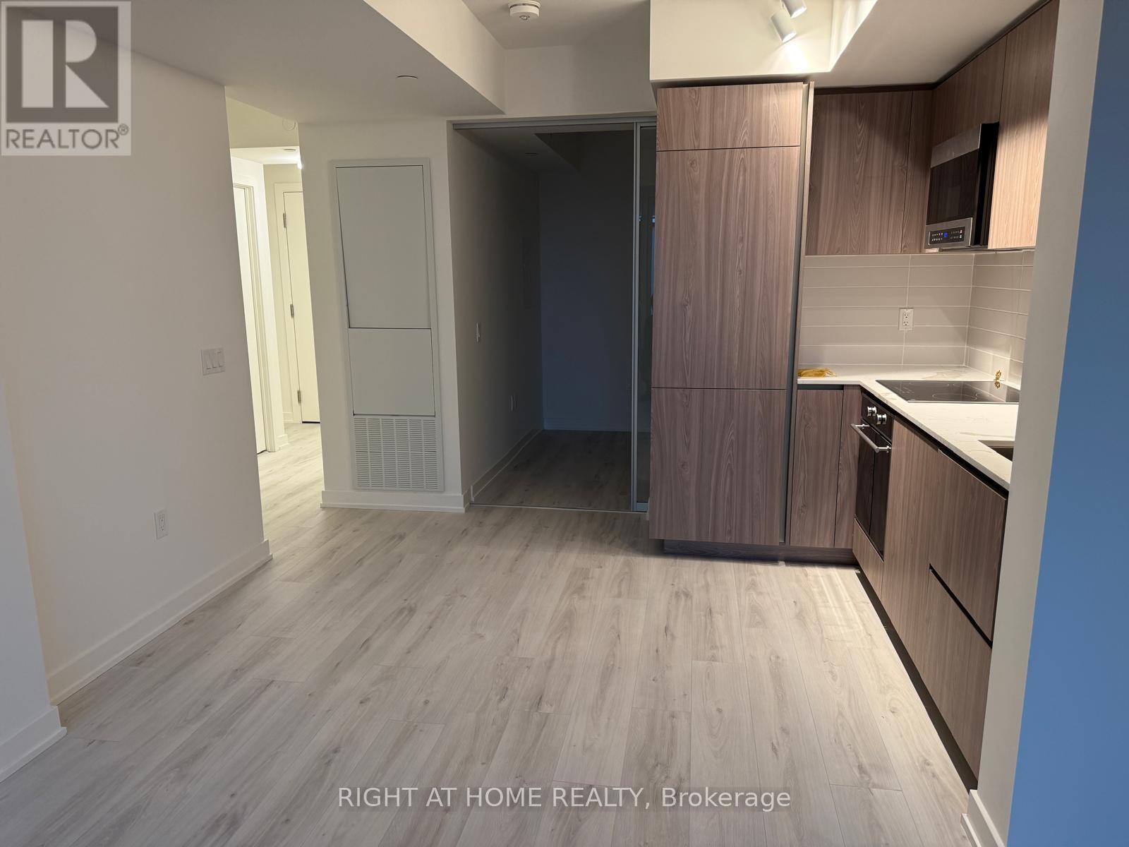 513s - 110 Broadway Avenue, Toronto, Ontario  M4P 1V7 - Photo 4 - C12470270