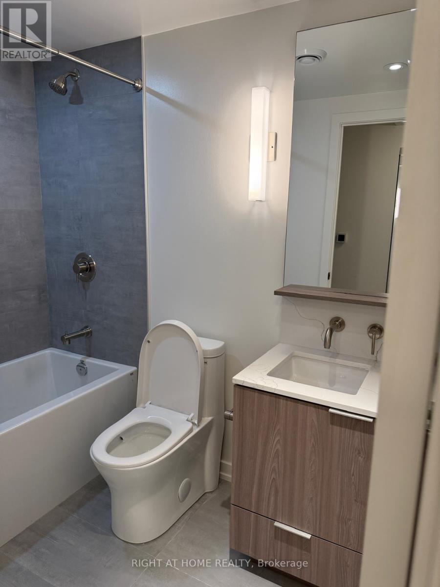 513s - 110 Broadway Avenue, Toronto, Ontario  M4P 1V7 - Photo 5 - C12470270