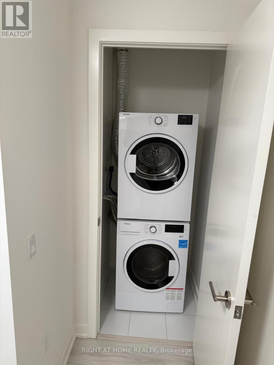 513s - 110 Broadway Avenue, Toronto, Ontario  M4P 1V7 - Photo 6 - C12470270