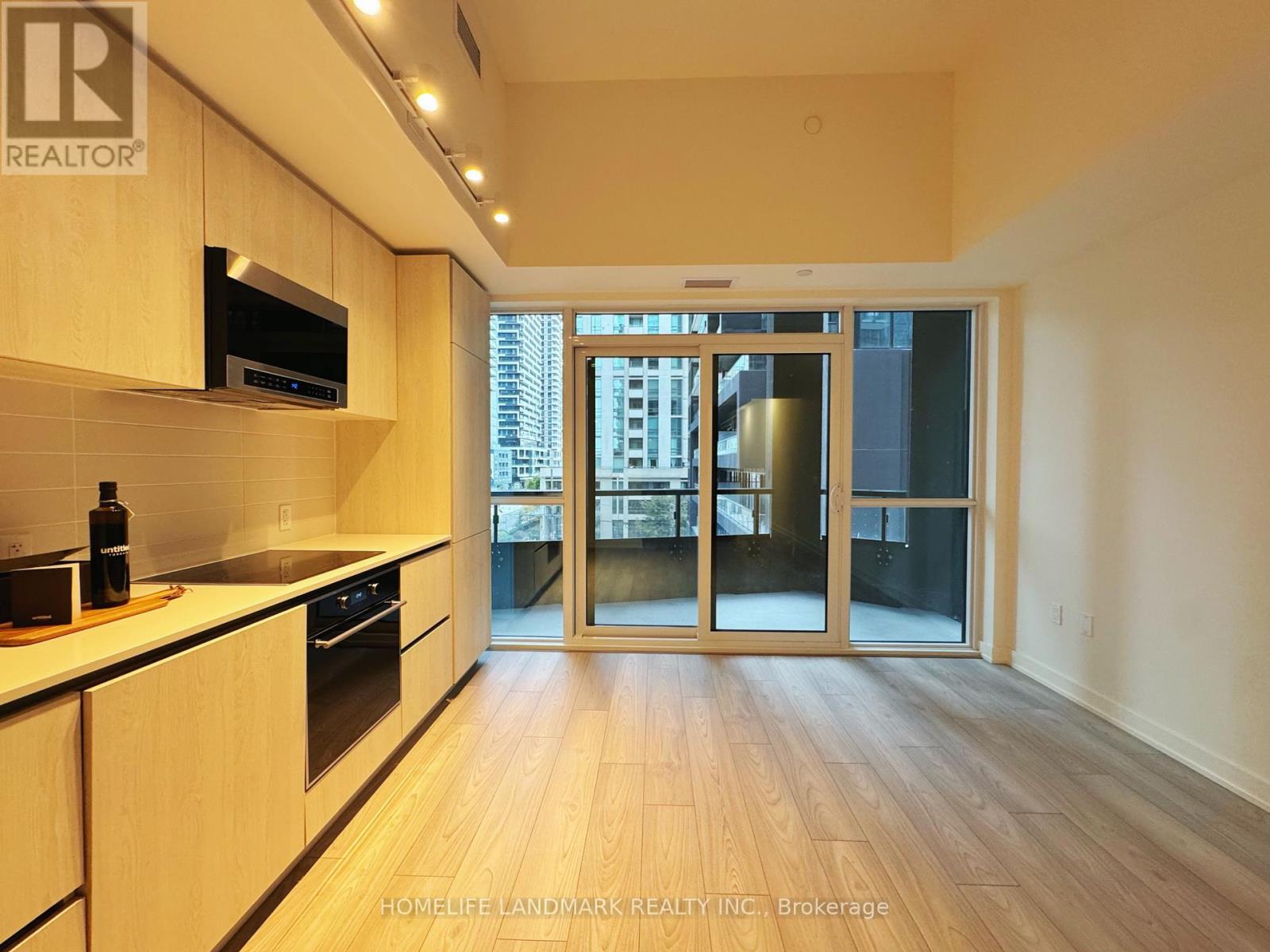 404 S - 110 Broadway Avenue, Toronto, Ontario  M4P 1V7 - Photo 4 - C12470278