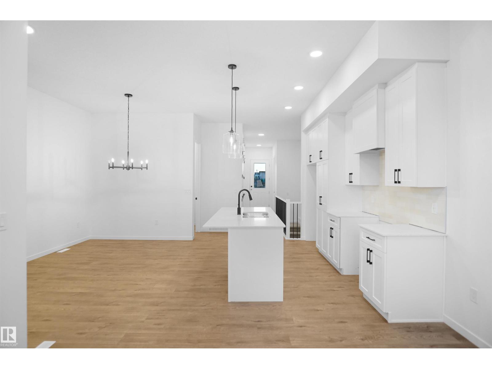 7507 Observer Ln Nw, Edmonton, Alberta  T5G 2S5 - Photo 10 - E4434272