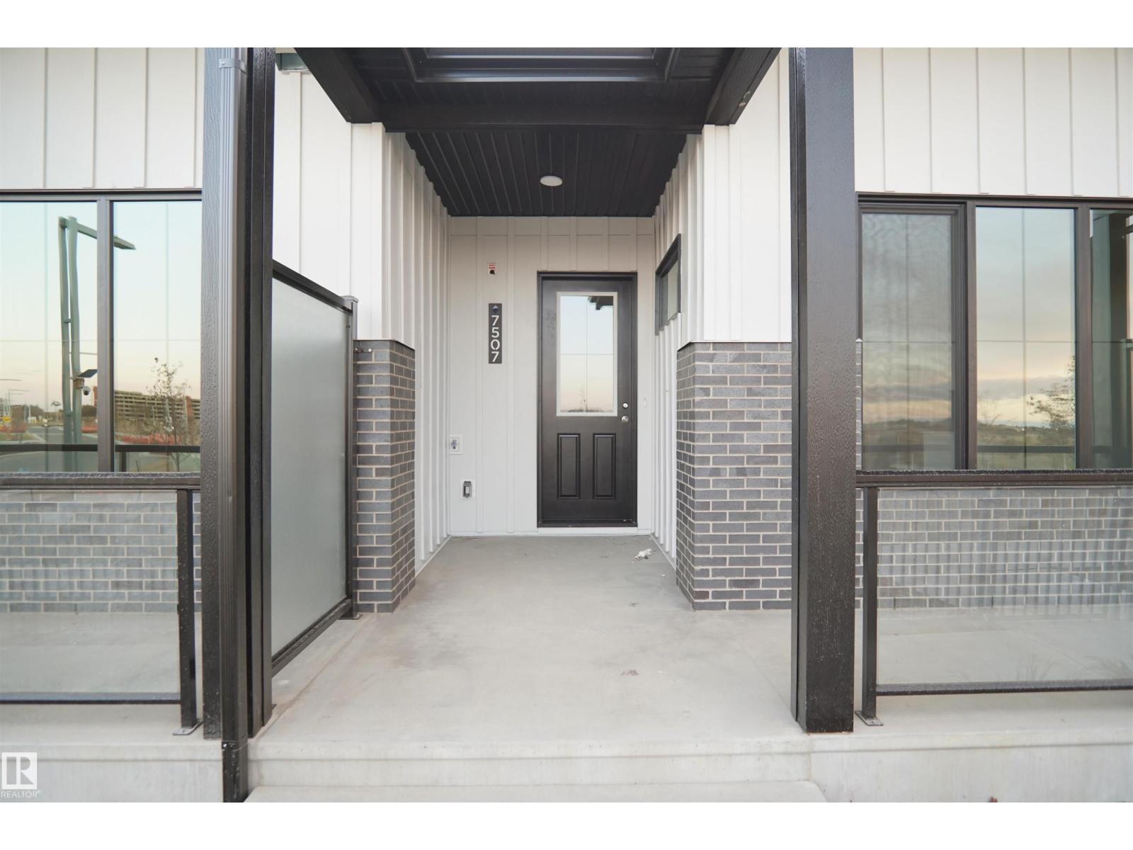 7507 Observer Ln Nw, Edmonton, Alberta  T5G 2S5 - Photo 3 - E4434272