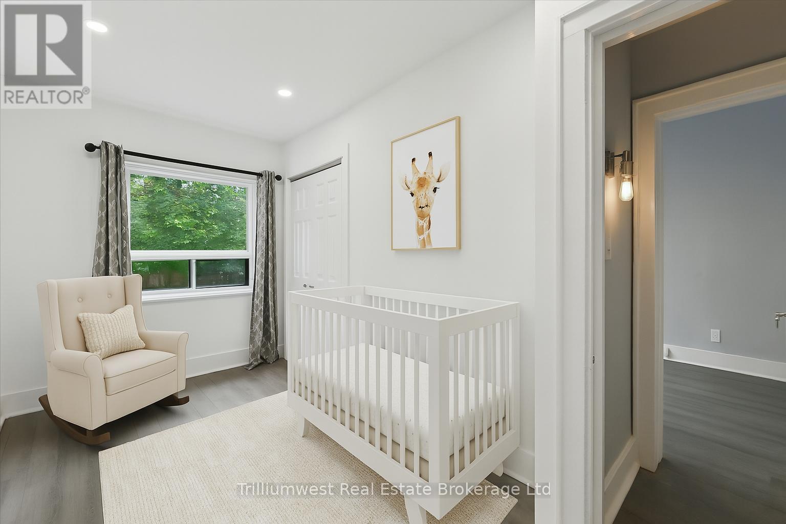 4 Madison Avenue, Hamilton, Ontario  L8L 5Y3 - Photo 8 - X12470295