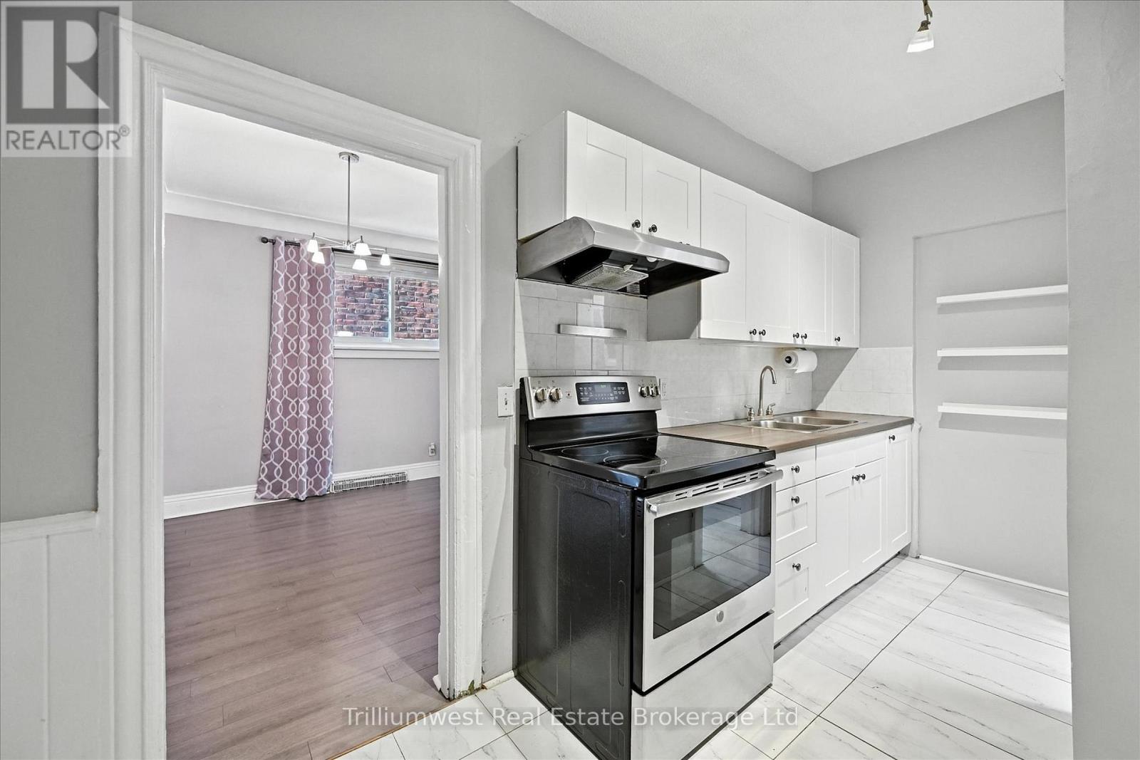 4 Madison Avenue, Hamilton, Ontario  L8L 5Y3 - Photo 12 - X12470317