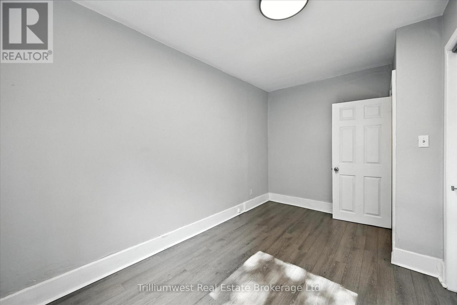 4 Madison Avenue, Hamilton, Ontario  L8L 5Y3 - Photo 21 - X12470317