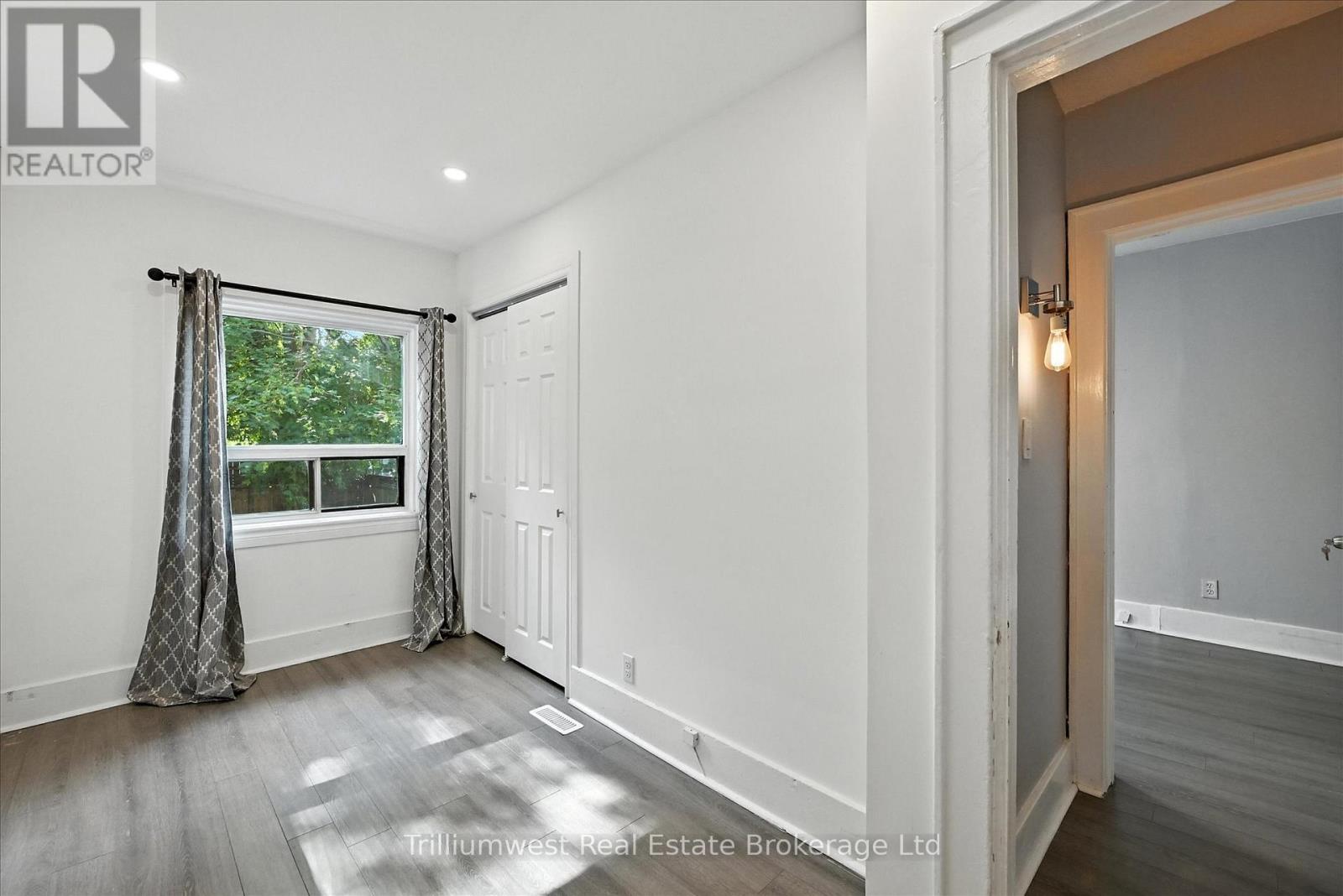 4 Madison Avenue, Hamilton, Ontario  L8L 5Y3 - Photo 23 - X12470317