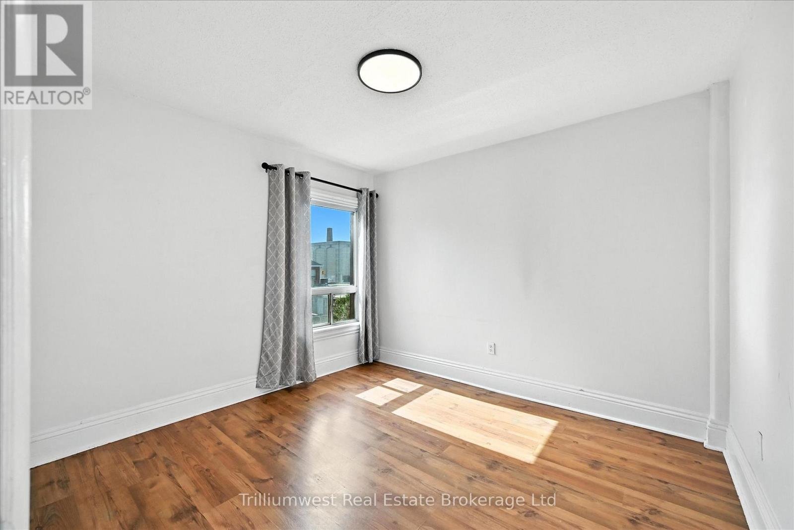 4 Madison Avenue, Hamilton, Ontario  L8L 5Y3 - Photo 30 - X12470317