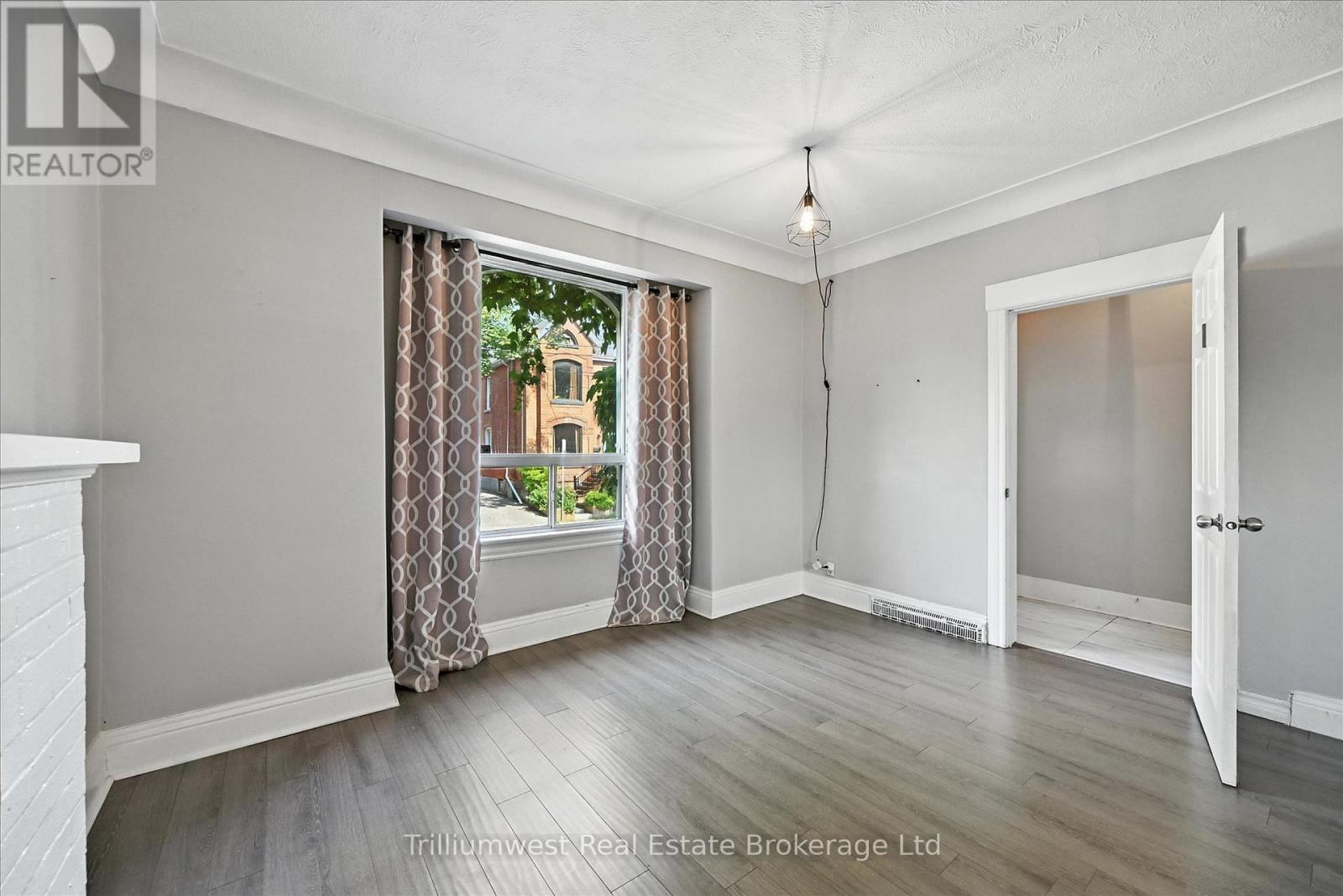 4 Madison Avenue, Hamilton, Ontario  L8L 5Y3 - Photo 6 - X12470317