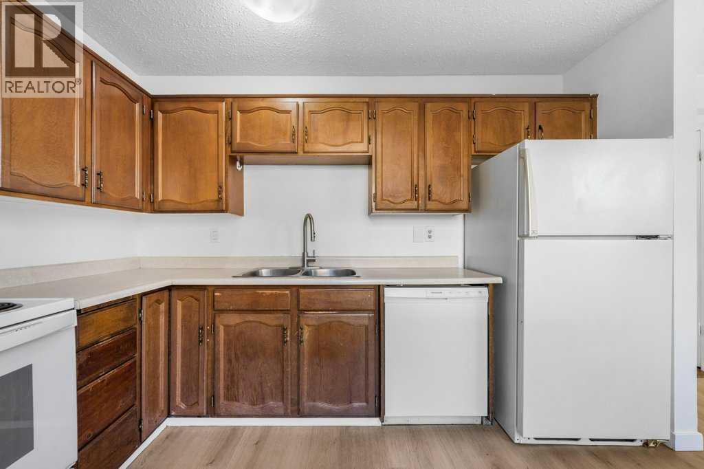 130 Pineset Place Ne, Calgary, Alberta  T1Y 2Y1 - Photo 16 - A2265142