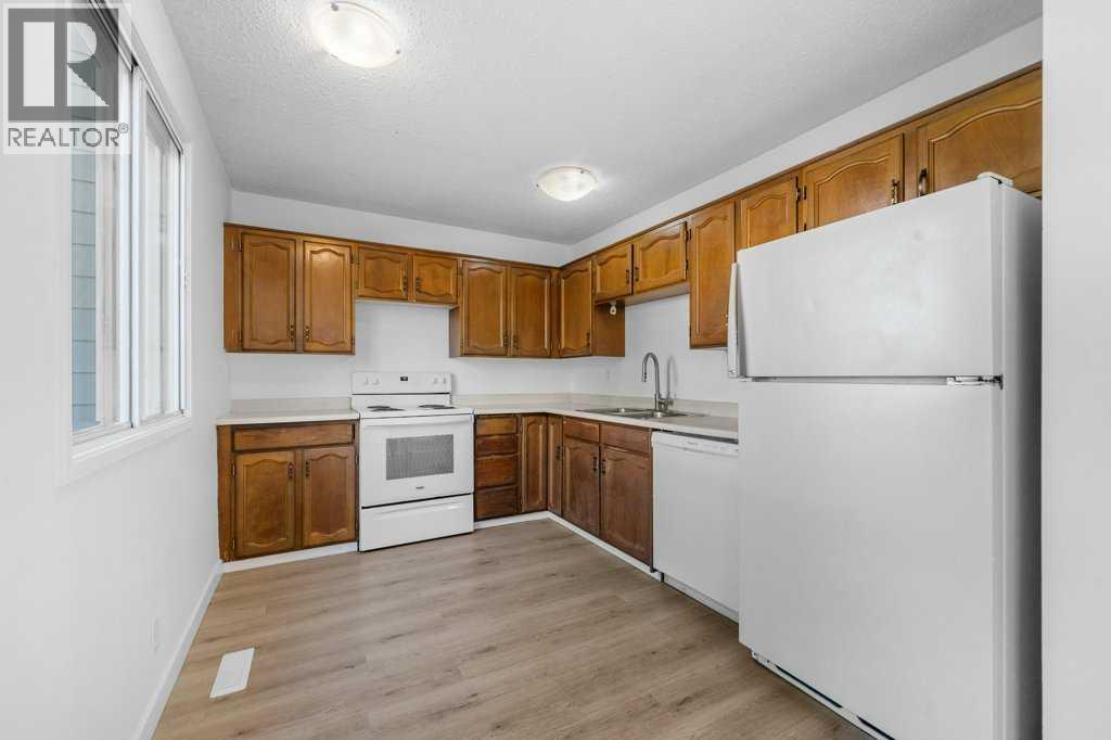 130 Pineset Place Ne, Calgary, Alberta  T1Y 2Y1 - Photo 13 - A2265142
