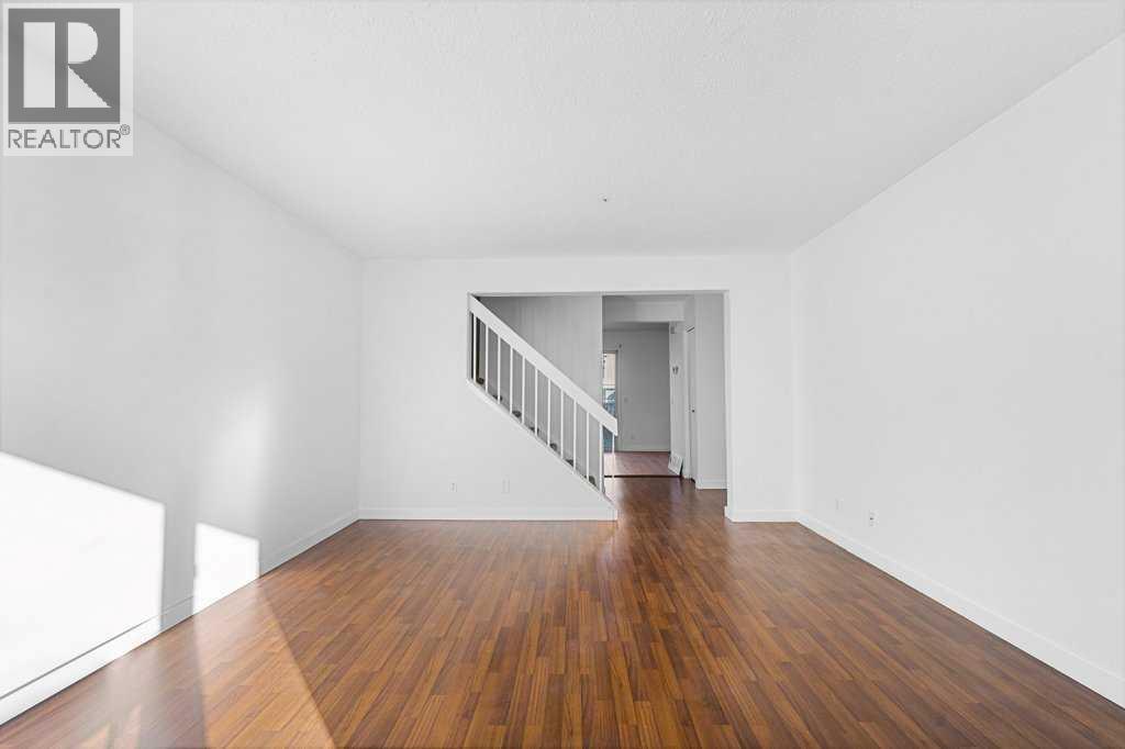 130 Pineset Place Ne, Calgary, Alberta  T1Y 2Y1 - Photo 10 - A2265142