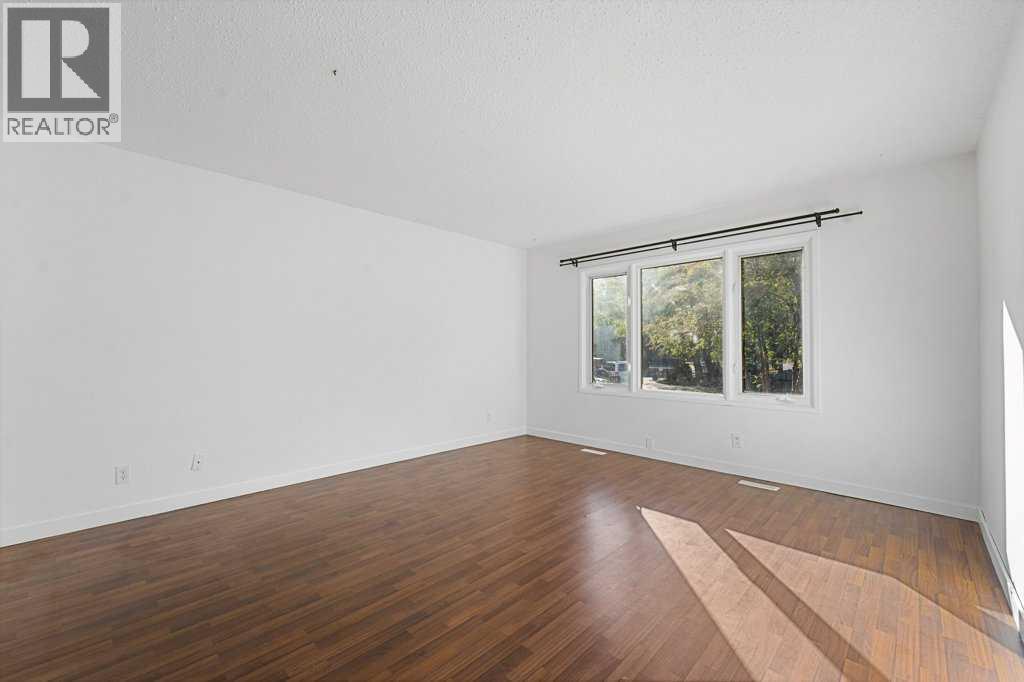 130 Pineset Place Ne, Calgary, Alberta  T1Y 2Y1 - Photo 12 - A2265142