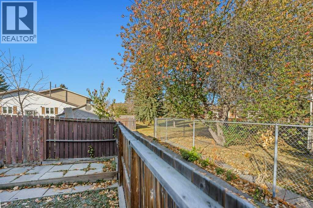 130 Pineset Place Ne, Calgary, Alberta  T1Y 2Y1 - Photo 36 - A2265142
