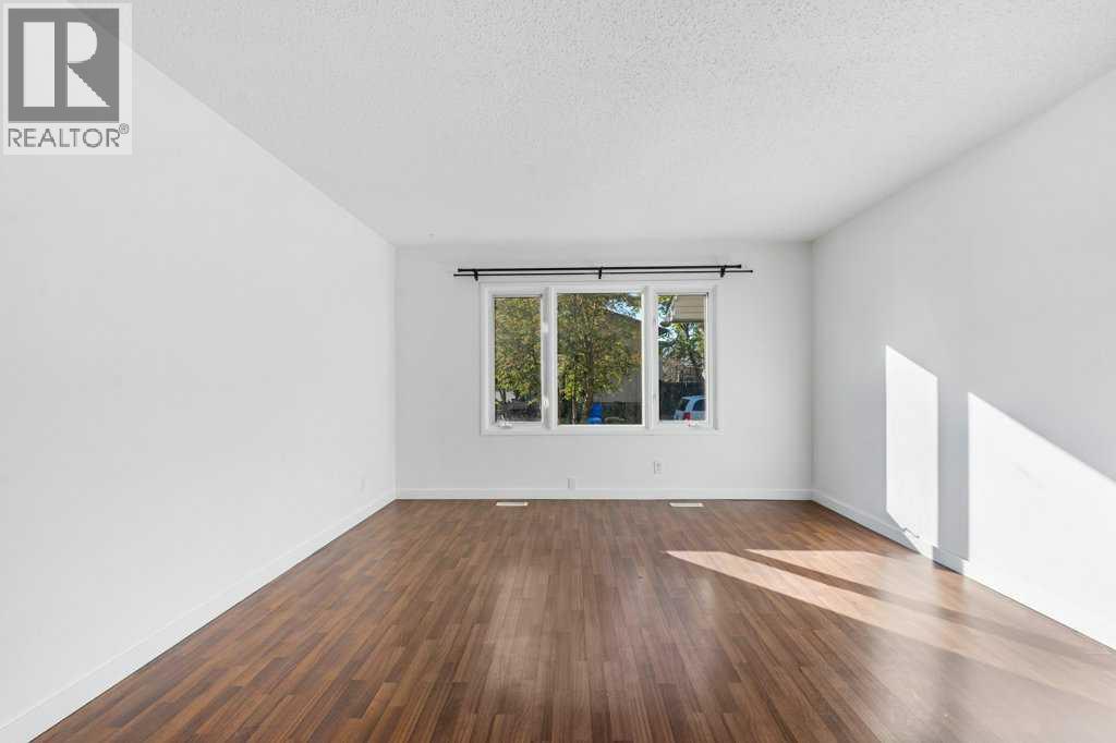130 Pineset Place Ne, Calgary, Alberta  T1Y 2Y1 - Photo 6 - A2265142