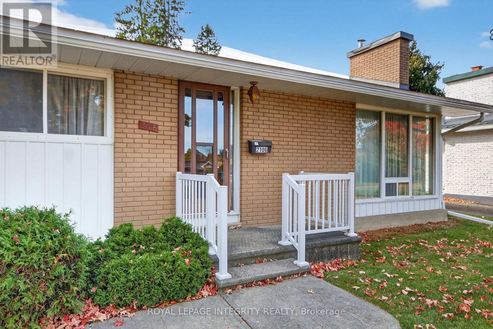 2106 DUNELM STREET, Ottawa, Ontario
