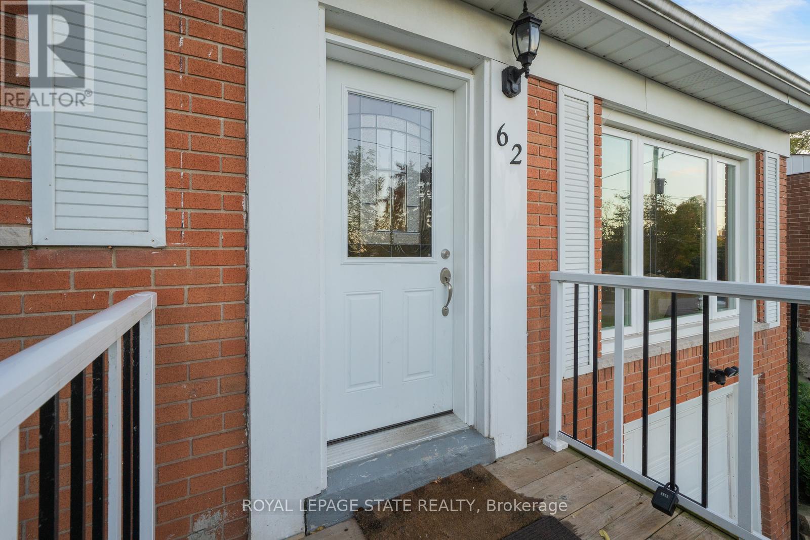 62 Brentwood Drive, Hamilton, Ontario  L8T 3V8 - Photo 13 - X12470269