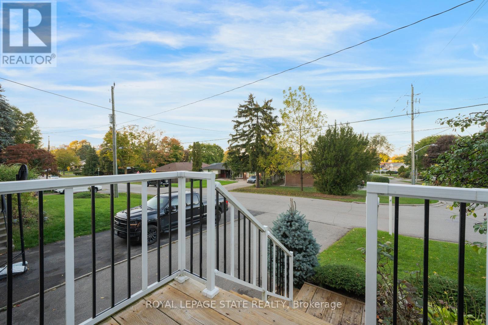 62 Brentwood Drive, Hamilton, Ontario  L8T 3V8 - Photo 15 - X12470269
