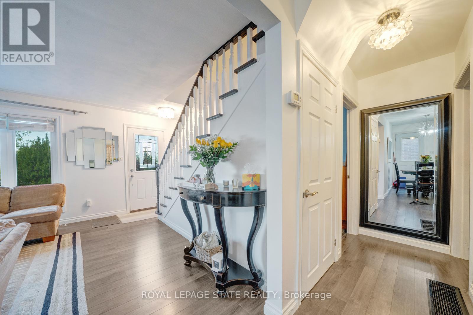 62 Brentwood Drive, Hamilton, Ontario  L8T 3V8 - Photo 21 - X12470269