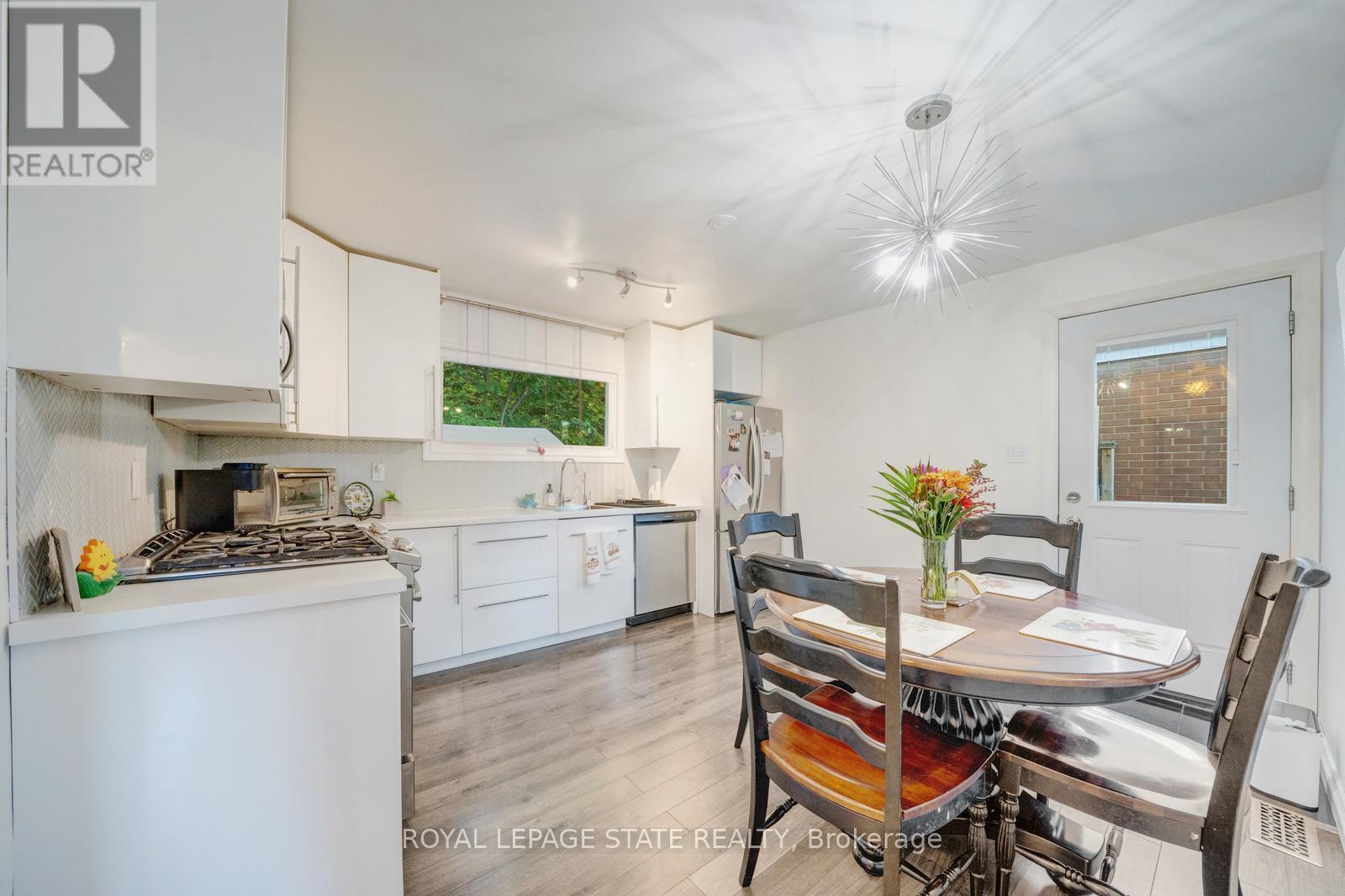 62 Brentwood Drive, Hamilton, Ontario  L8T 3V8 - Photo 25 - X12470269