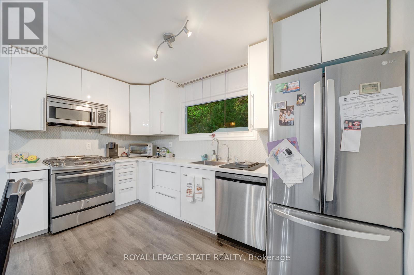 62 Brentwood Drive, Hamilton, Ontario  L8T 3V8 - Photo 27 - X12470269