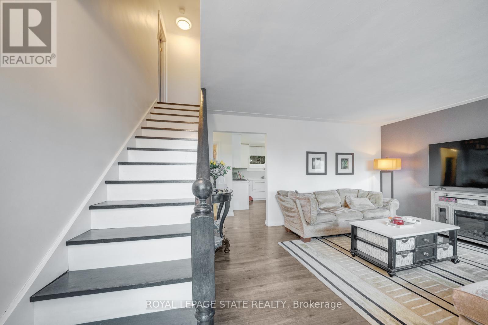 62 Brentwood Drive, Hamilton, Ontario  L8T 3V8 - Photo 31 - X12470269
