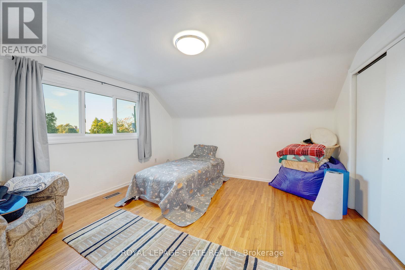 62 Brentwood Drive, Hamilton, Ontario  L8T 3V8 - Photo 35 - X12470269