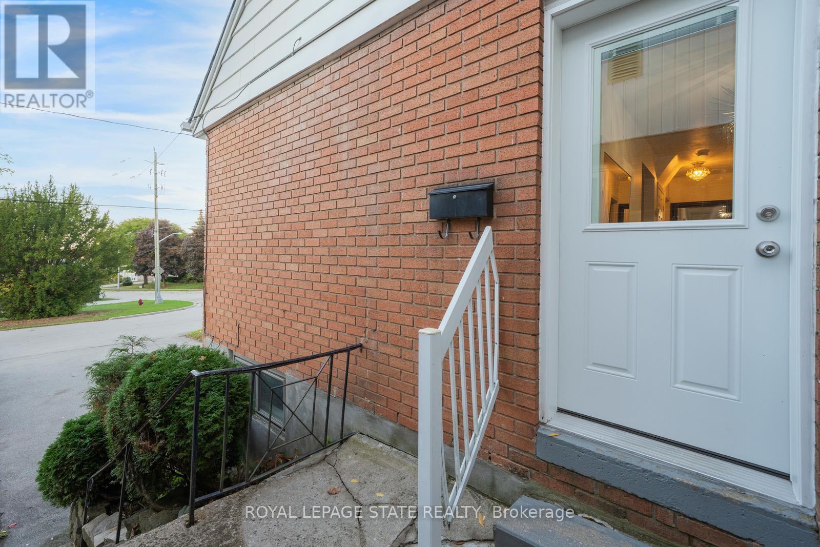 62 Brentwood Drive, Hamilton, Ontario  L8T 3V8 - Photo 48 - X12470269