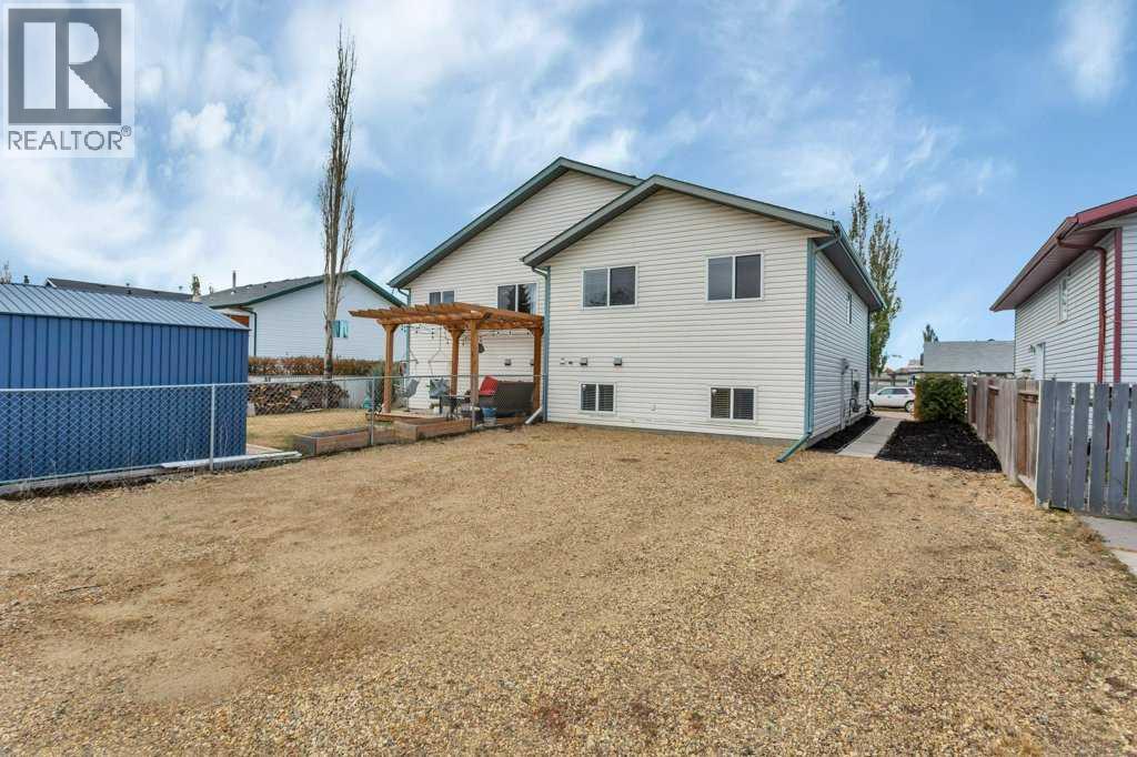 89 Silver Drive, Blackfalds, Alberta  T0M 0J0 - Photo 41 - A2265455