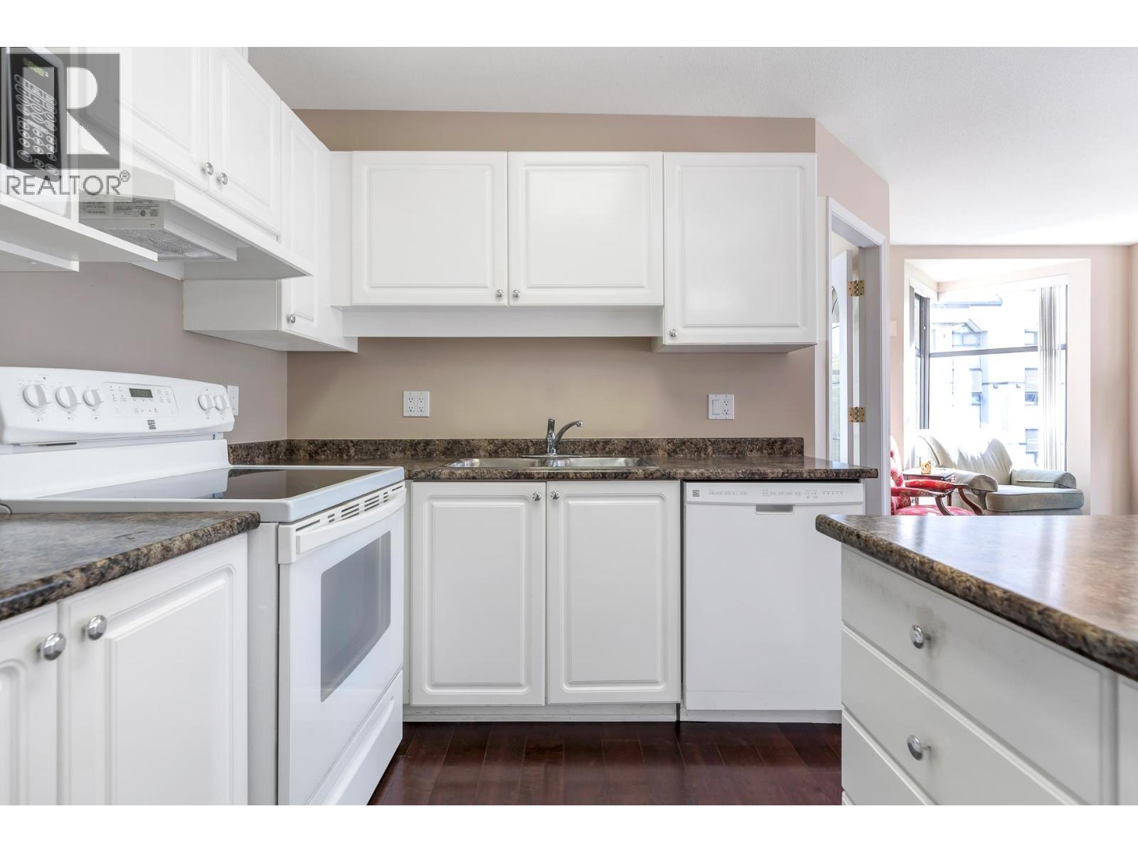 304 2968 Burlington Drive, Coquitlam, British Columbia  V3B 7N4 - Photo 16 - R3059178