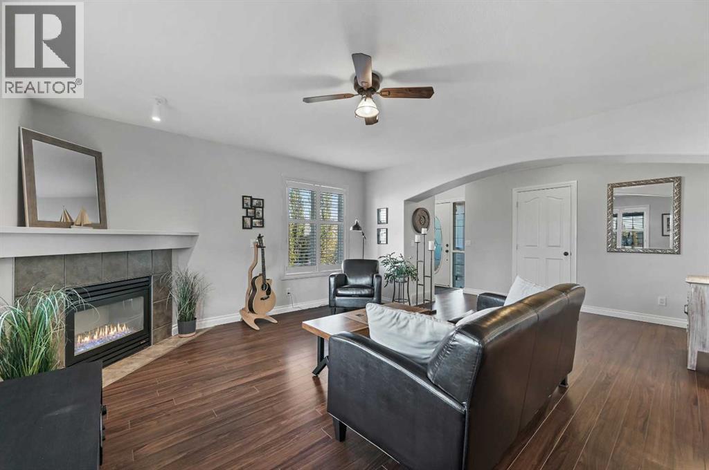 60 Canoe Cove Sw, Airdrie, Alberta  T4B 2Z5 - Photo 5 - A2264378