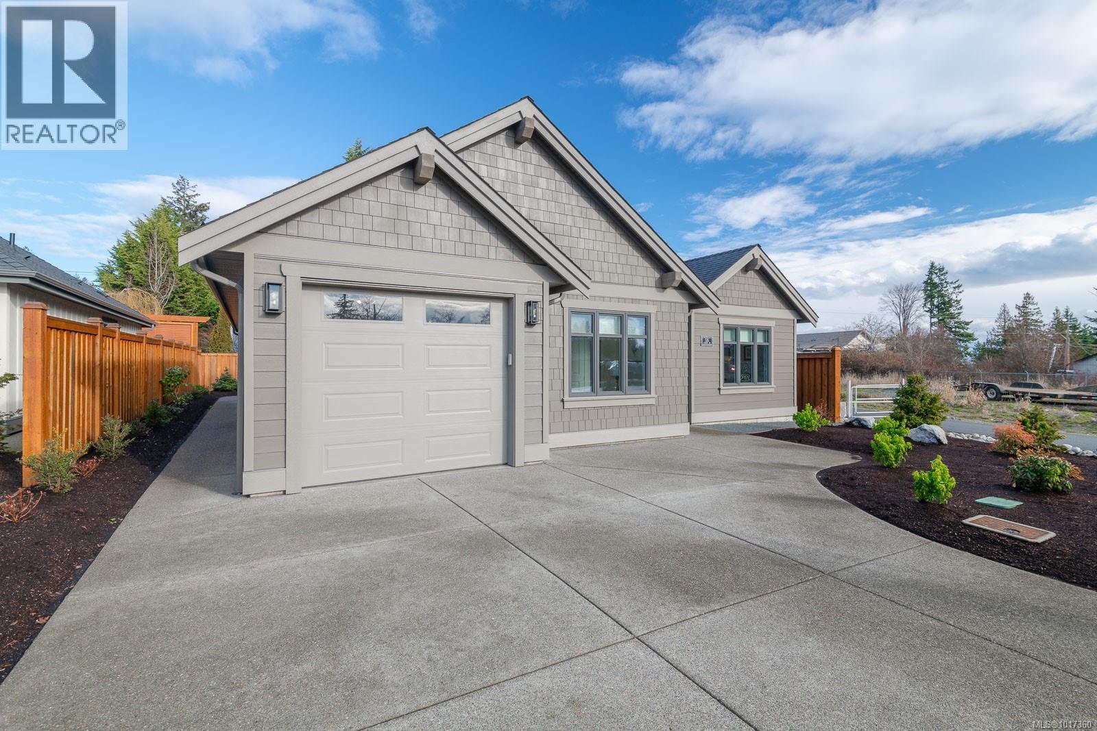 570 Rainbow Way, Parksville, British Columbia