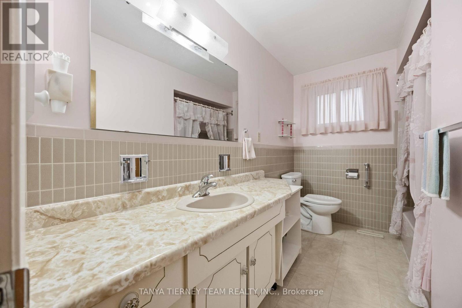 475 Central Pk Boulevard N, Oshawa, Ontario  L1G 6A2 - Photo 18 - E12470313