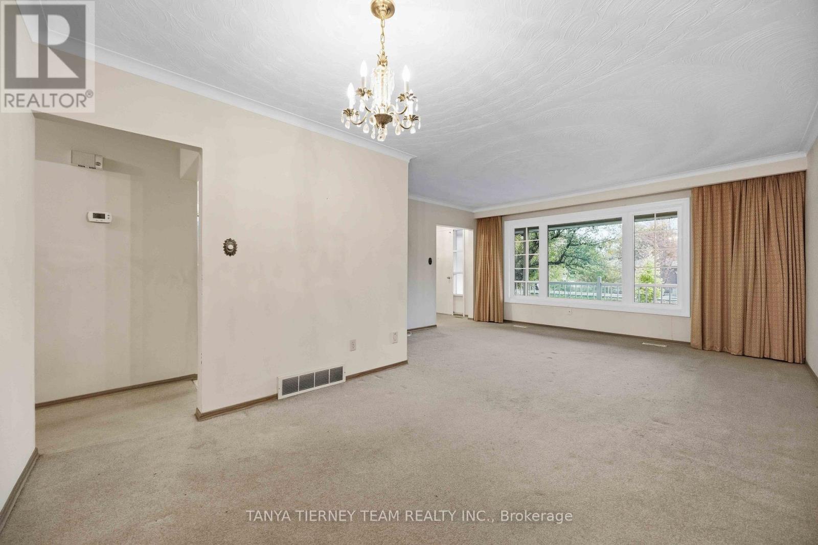 475 Central Pk Boulevard N, Oshawa, Ontario  L1G 6A2 - Photo 8 - E12470313