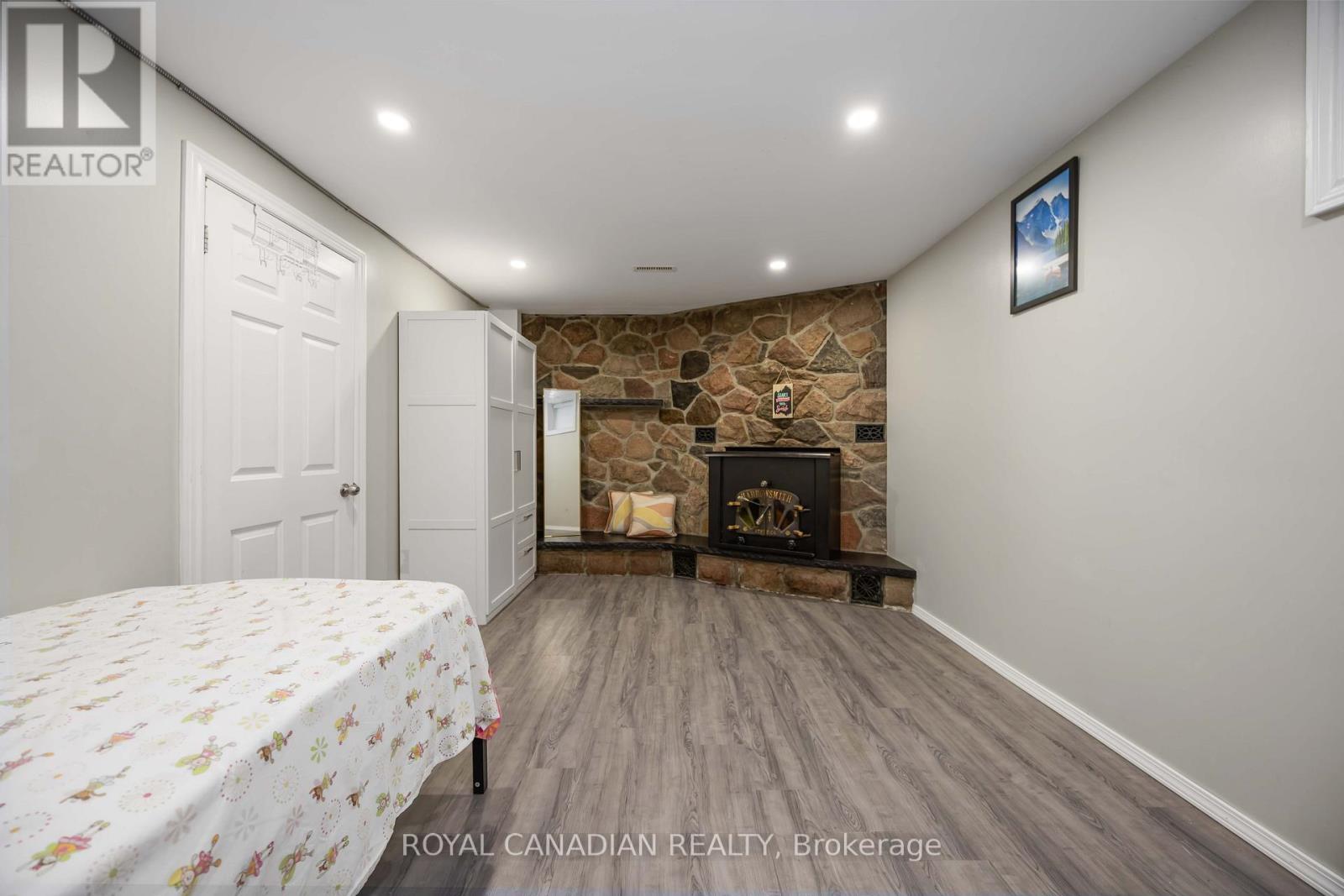 1057 King Street E, Oshawa, Ontario  L1H 1H6 - Photo 29 - E12470316