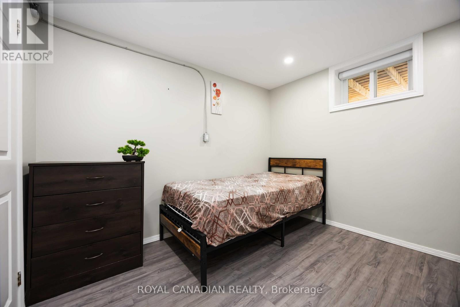 1057 King Street E, Oshawa, Ontario  L1H 1H6 - Photo 35 - E12470316