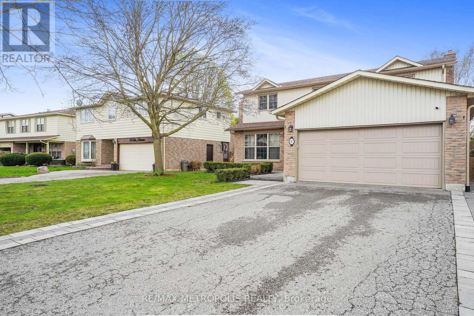 Bsmt - 57 Calder Crescent, Whitby, Ontario  L1N 6M2 - Photo 2 - E12468926
