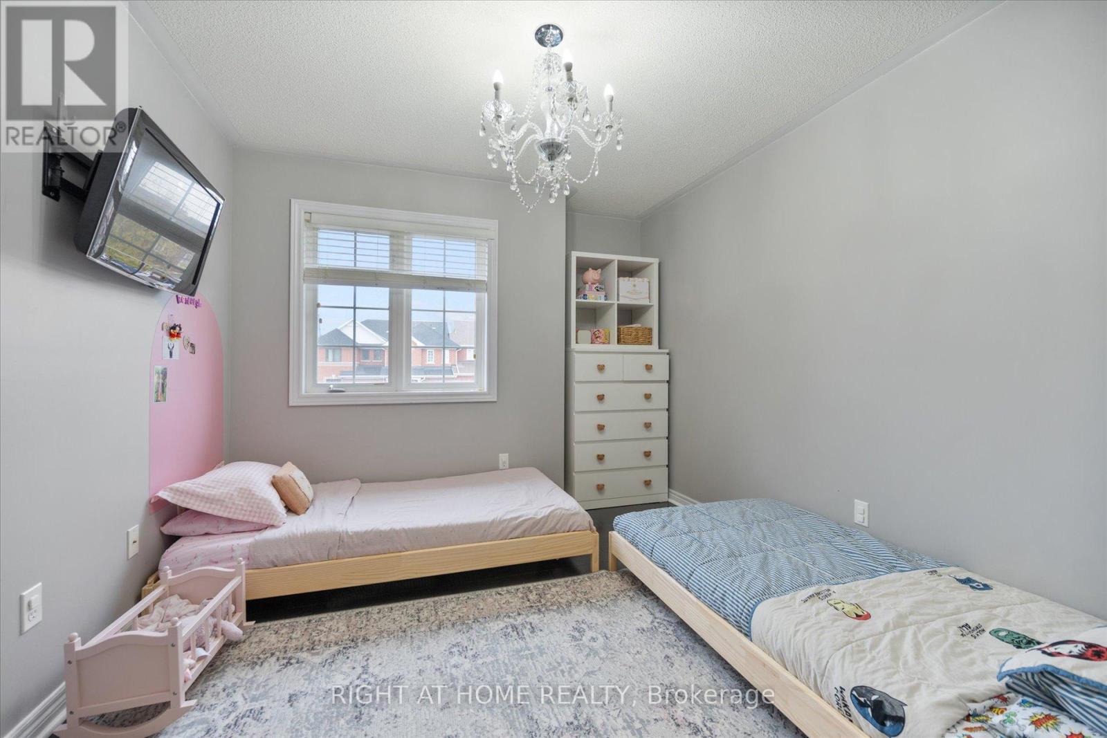 58 Lindenshire Avenue, Vaughan, Ontario  L6A 4A6 - Photo 16 - N12466526