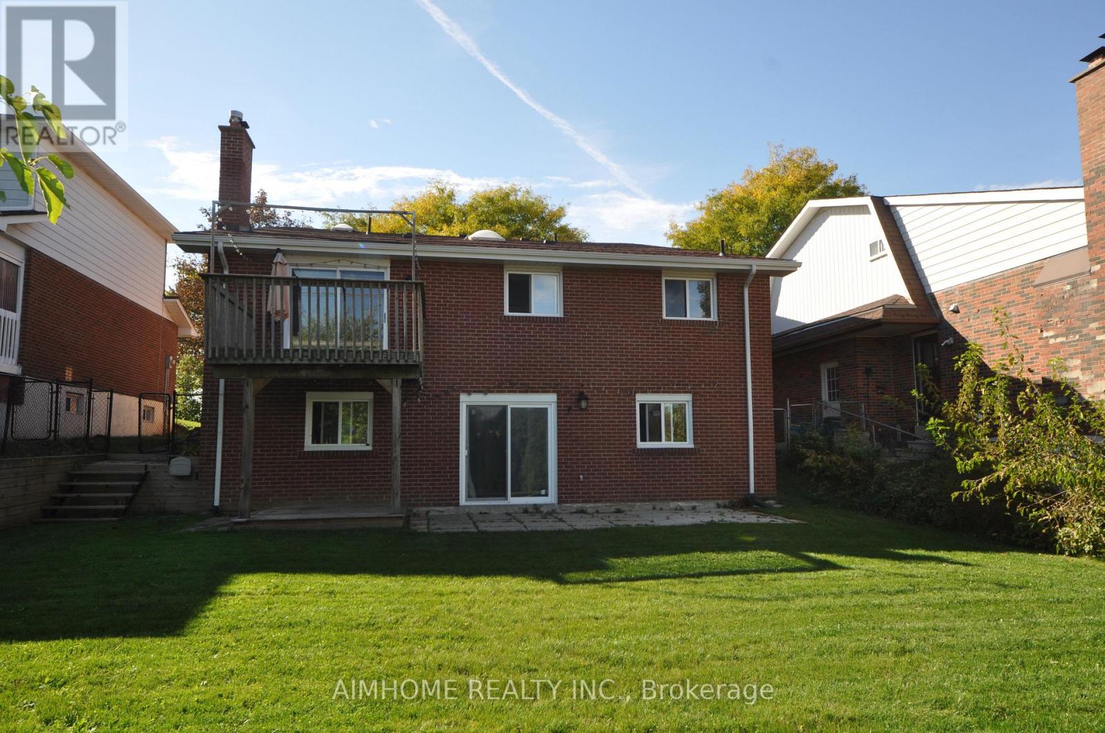 36 Flowervale Road, Markham, Ontario  L3T 4J4 - Photo 2 - N12470237